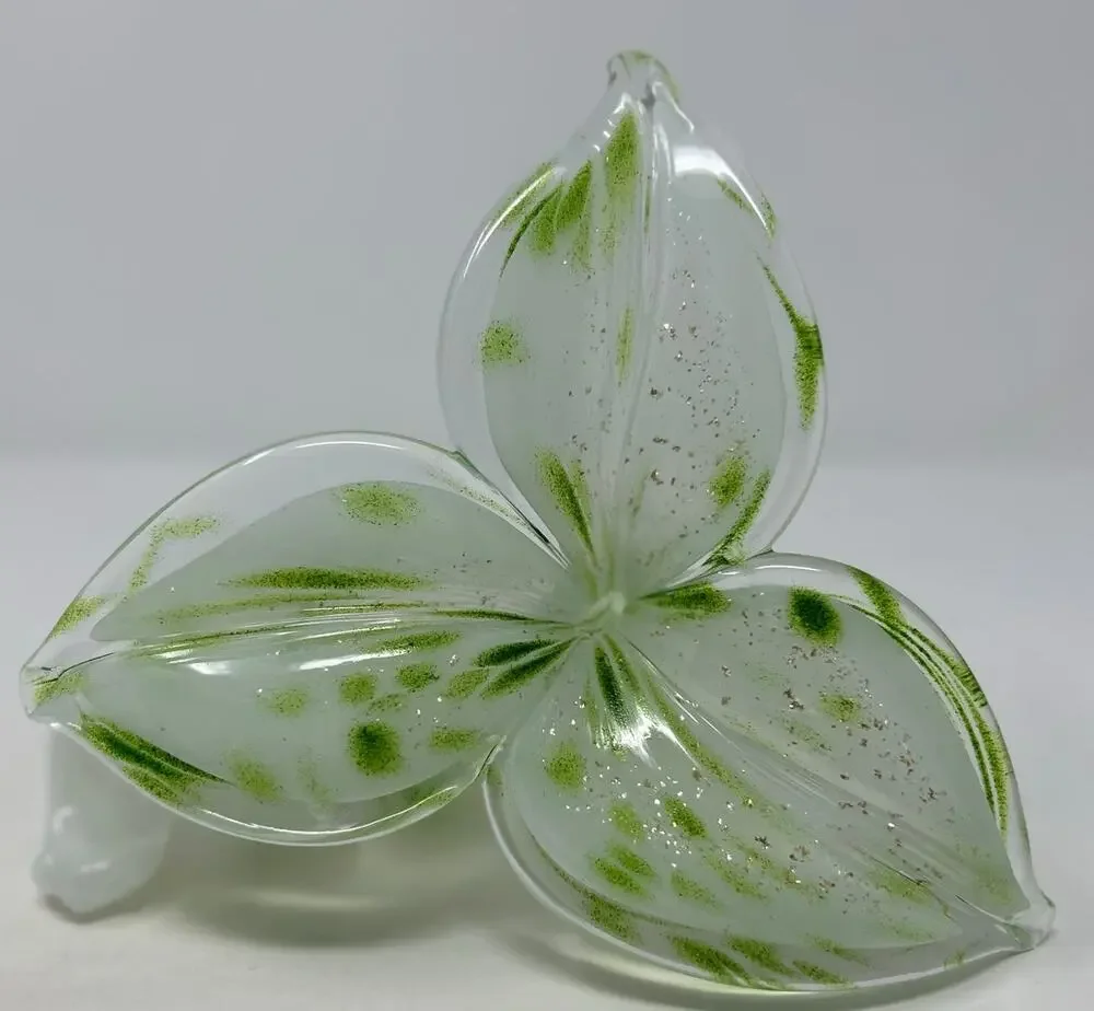 Hand Blown Glass Green Sparkled Three Petal Flower with Curled Stem